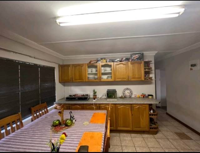 3 BEDROOM HOUSE FOR SALE IN RAISETHORPE